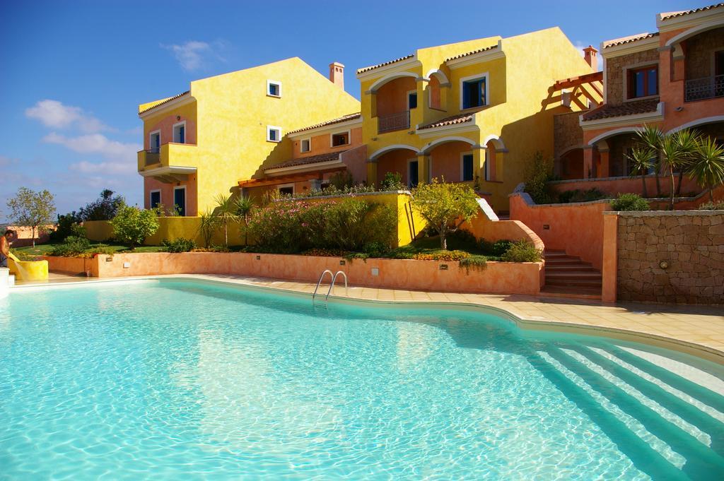 Appartamenti Residence Zodiaco Porto Pozzo Exteriör bild